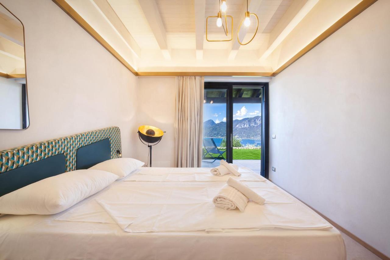 Villa Divina - Apt Icona Con Piscina E Vista Lago Кастеллетто-ди-Бренцоне Экстерьер фото
