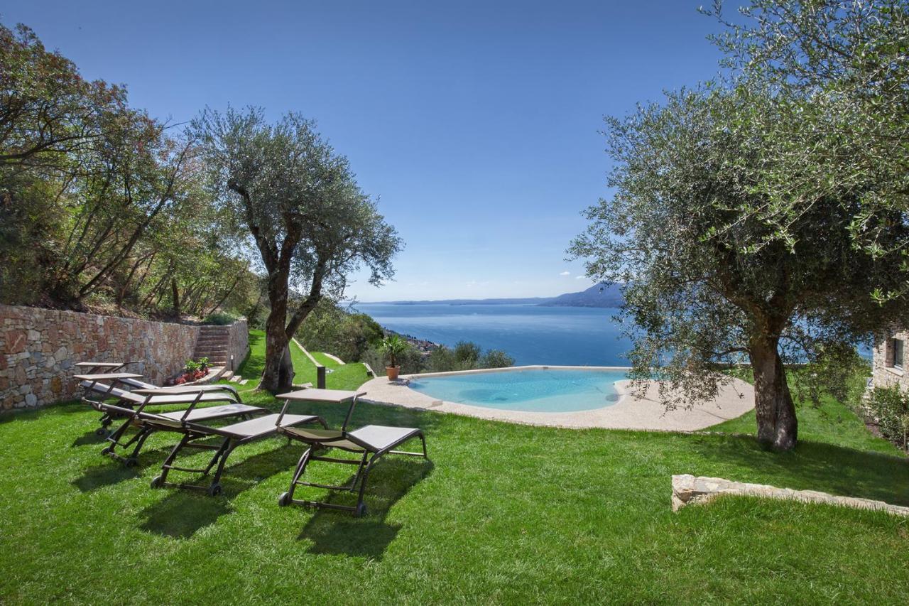 Villa Divina - Apt Icona Con Piscina E Vista Lago Кастеллетто-ди-Бренцоне Экстерьер фото